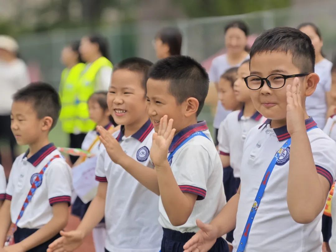 【滴宝园·幼小衔接】小学初体验 幼小零衔接 ——咸阳市秦都区育英名桥幼儿园大班幼小衔接活动 第45张 【滴宝园·幼小衔接】小学初体验 幼小零衔接 ——咸阳市秦都区育英名桥幼儿园大班幼小衔接活动 第45张