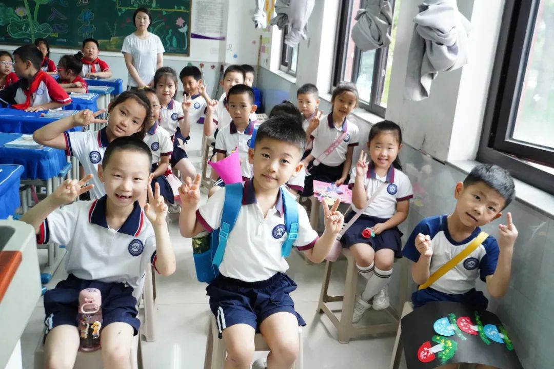 【滴宝园·幼小衔接】小学初体验 幼小零衔接 ——咸阳市秦都区育英名桥幼儿园大班幼小衔接活动 第24张 【滴宝园·幼小衔接】小学初体验 幼小零衔接 ——咸阳市秦都区育英名桥幼儿园大班幼小衔接活动 第24张