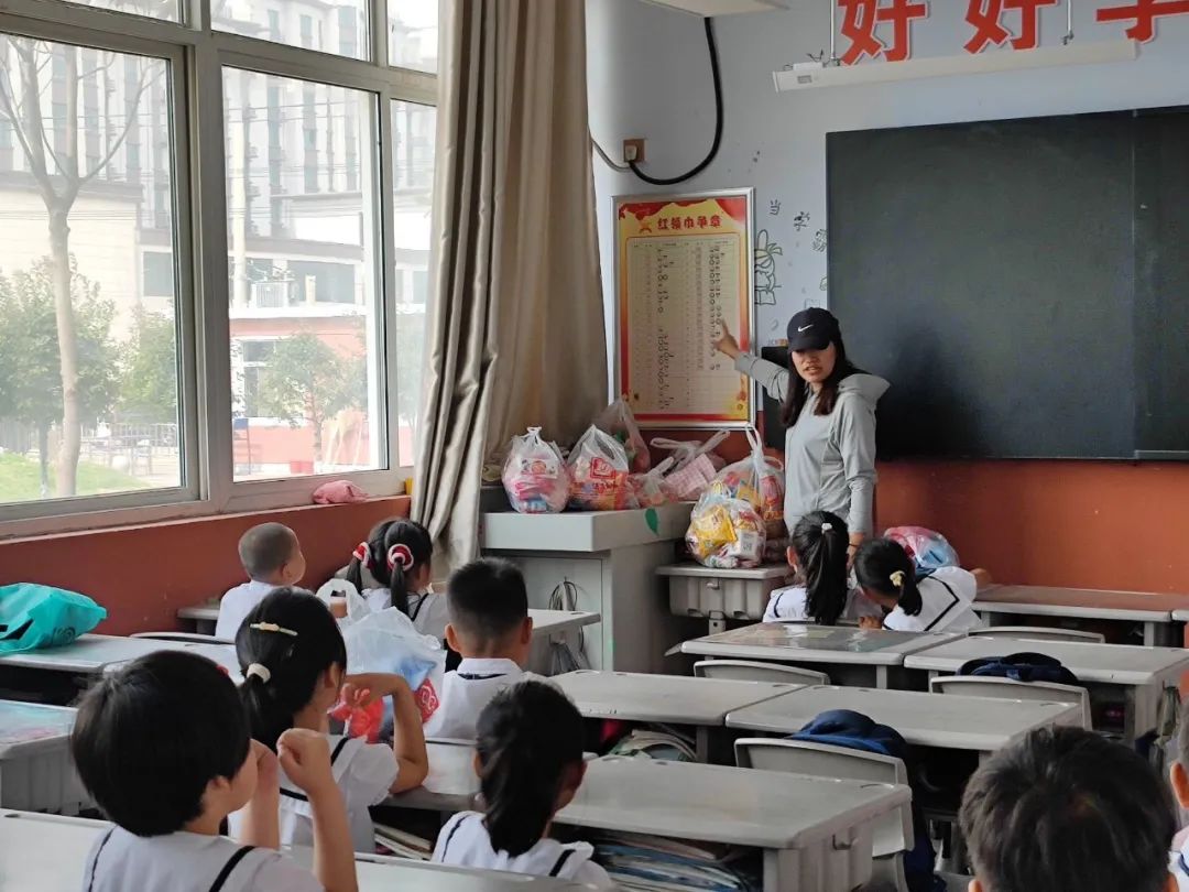 初探小学,礼遇成长---临沭县青云镇中心幼儿园幼小衔接参观小学活动 第56张