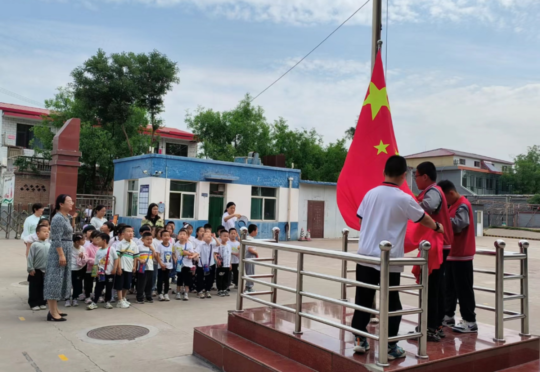 【西苑园动态】走进小学校园 科学幼小衔接 ——榆次七幼教育集团西苑园大班幼儿走进小学 第17张 【西苑园动态】走进小学校园 科学幼小衔接 ——榆次七幼教育集团西苑园大班幼儿走进小学 第17张