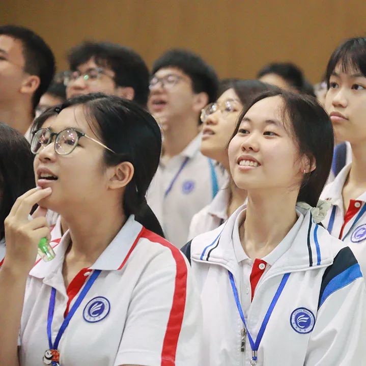 【高考倒计时2天】热血出征,乐中必胜!2024届高三高考出征誓师仪式 第20张 【高考倒计时2天】热血出征,乐中必胜!2024届高三高考出征誓师仪式 第20张