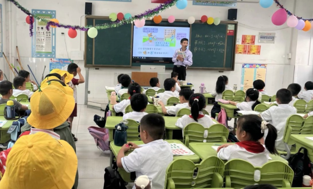【幼小衔接】你好 小学——幸福幼儿园参观小学幼小衔接活动 第2张 【幼小衔接】你好 小学——幸福幼儿园参观小学幼小衔接活动 第2张