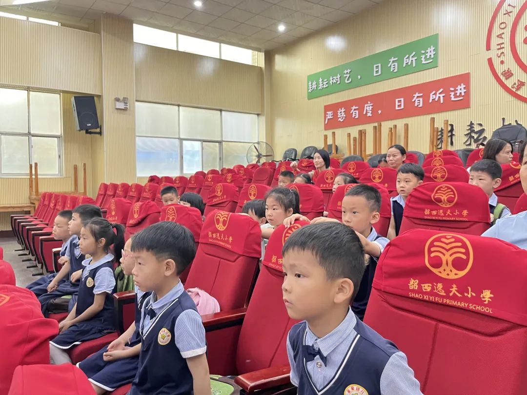 【园所活动】小学初体验 衔接幼成长——金星幼儿园大班幼小衔接之参观小学活动 第9张
