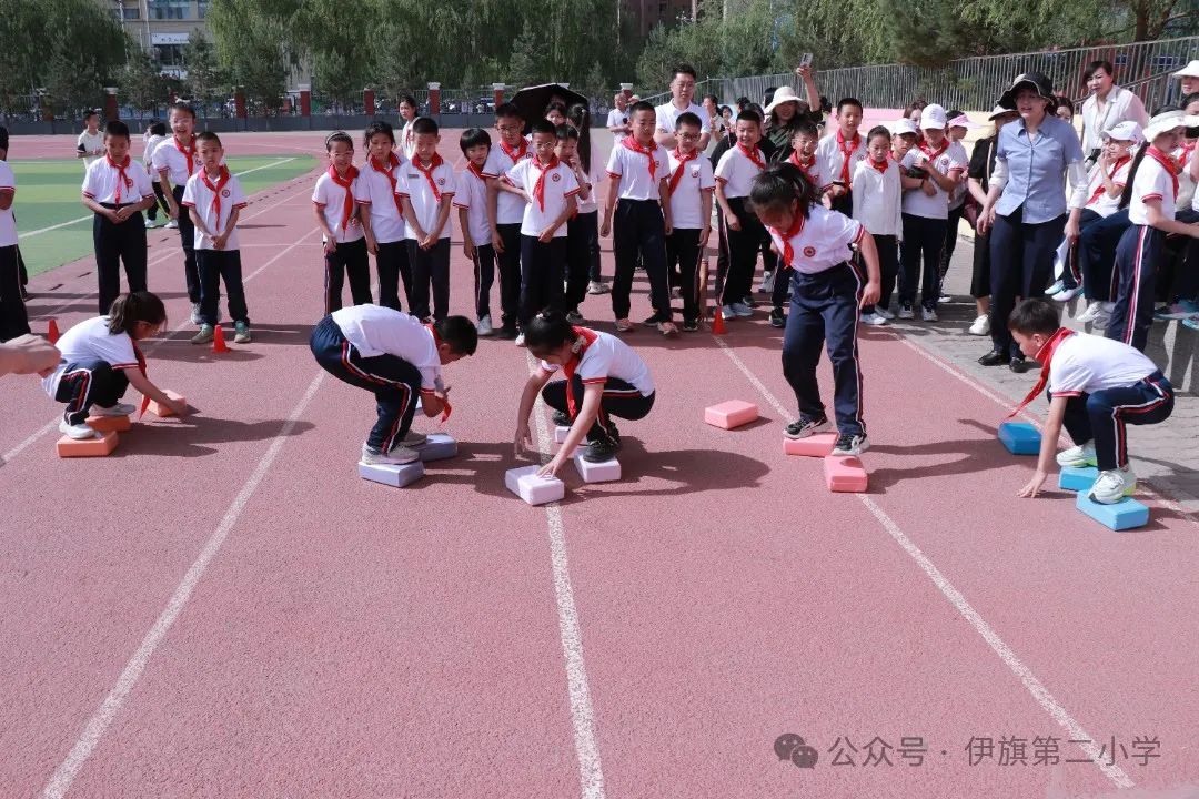 以心相会 向阳而生——伊旗第二小学“5·25”心理健康月活动精彩上演 第28张