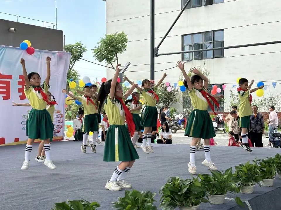 宝峰小学开展2024年庆六一活动 第14张 宝峰小学开展2024年庆六一活动 第14张
