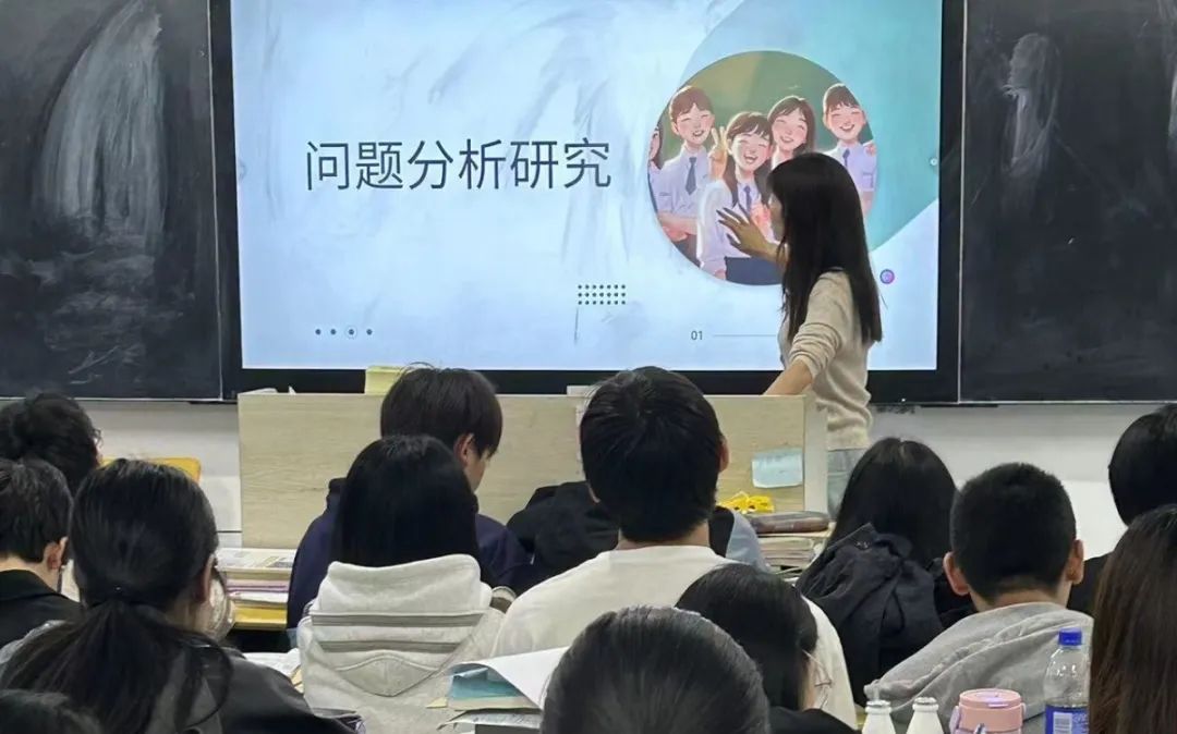 高考周,向奋斗的青春致敬——利川民族技工学校开展高考前心理疏导主题班会 第8张 高考周,向奋斗的青春致敬——利川民族技工学校开展高考前心理疏导主题班会 第8张