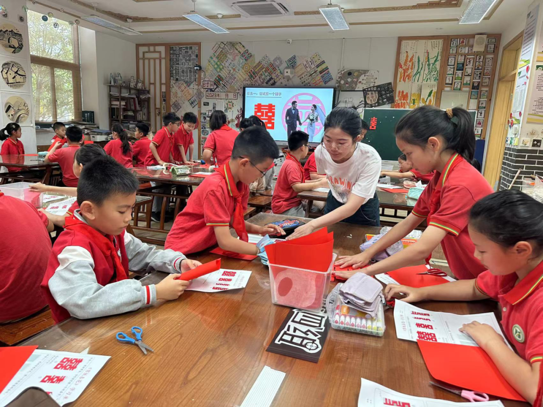 |浙大教科海创小学|实践·研讨·艺起成长——海创小学艺术组实习老师展示课活动 第25张 |浙大教科海创小学|实践·研讨·艺起成长——海创小学艺术组实习老师展示课活动 第25张