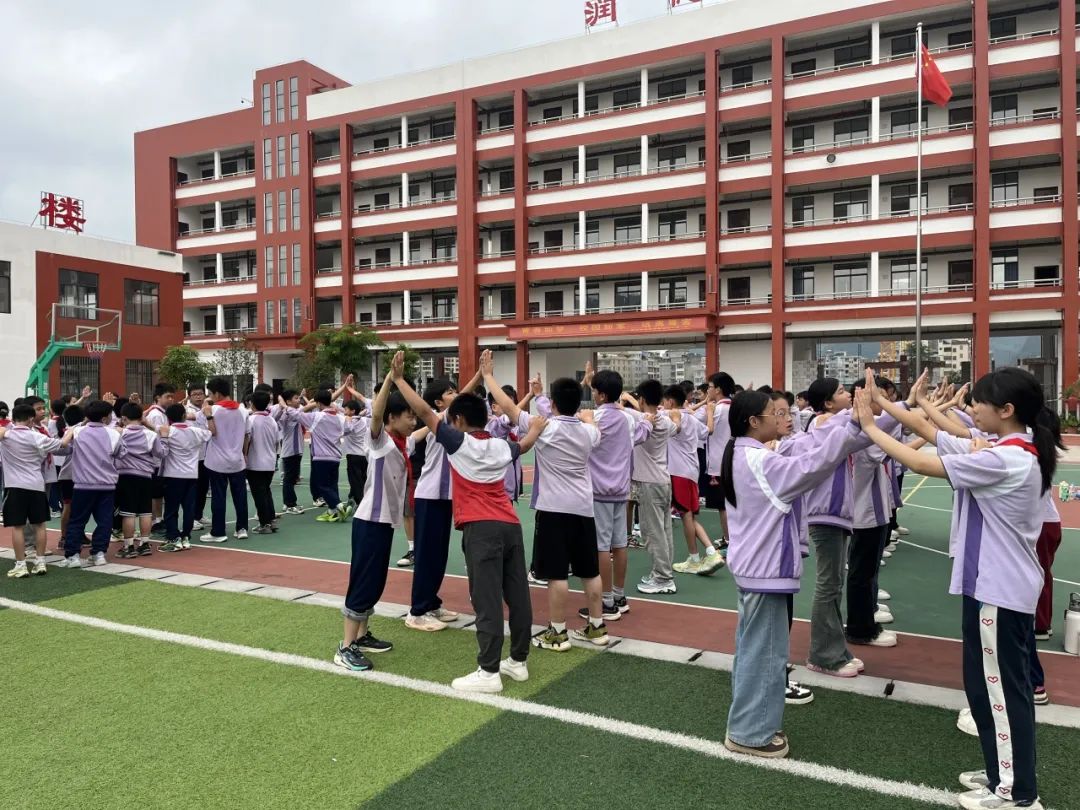 “心向阳光,快乐成长” ——河东小学心理健康宣传教育月系列活动 第20张