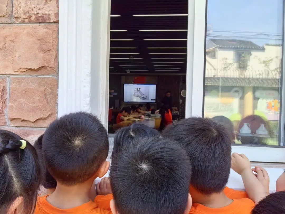 跟小学 说 “ 你好 ” ——海贝儿大班参观小学活动 第35张 跟小学 说 “ 你好 ” ——海贝儿大班参观小学活动 第35张