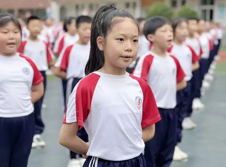 源汇区受降路小学:过端午佳节 诵中华经典 做有德之人——开展“我们的节日”主题教育活动 第10张 源汇区受降路小学:过端午佳节 诵中华经典 做有德之人——开展“我们的节日”主题教育活动 第10张