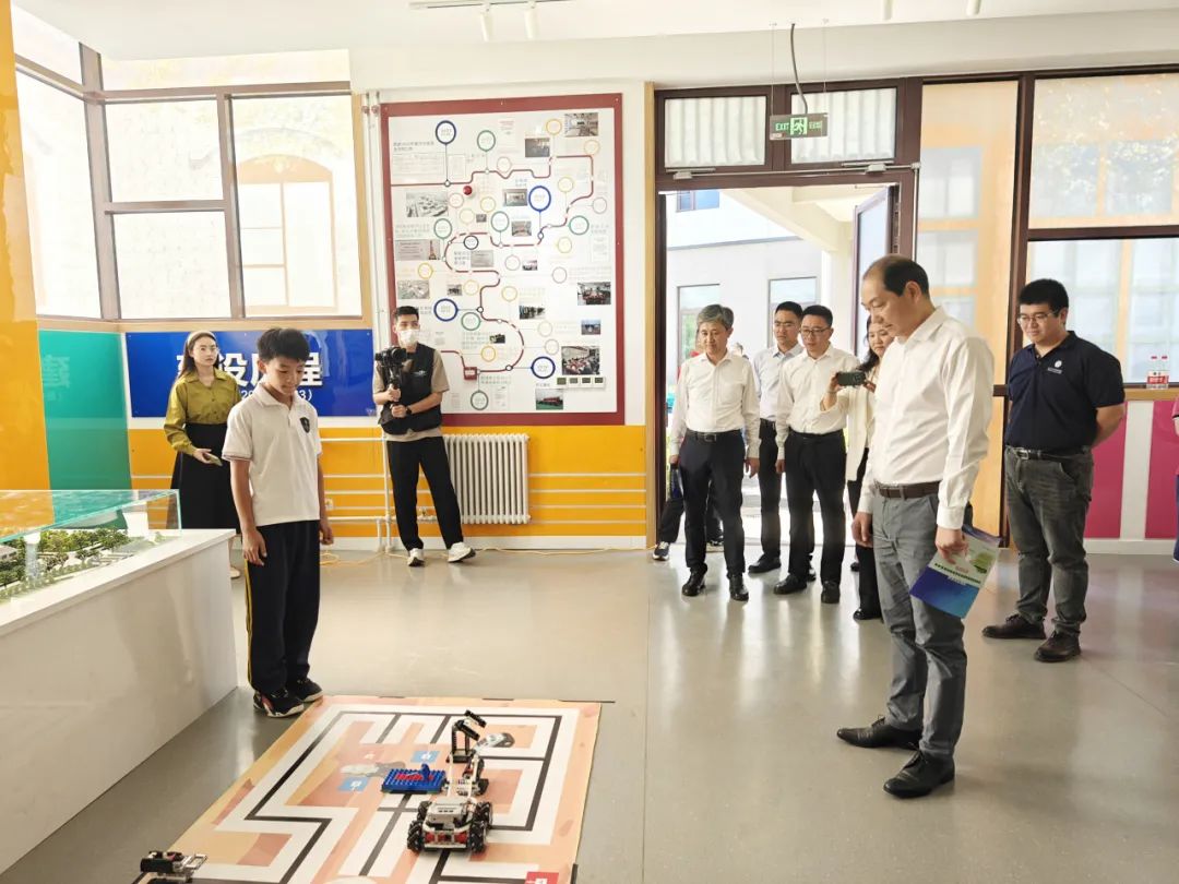 【活动速递】雄东爱景小学精彩亮相2024年雄安新区中小学科技艺术节 第4张 【活动速递】雄东爱景小学精彩亮相2024年雄安新区中小学科技艺术节 第4张