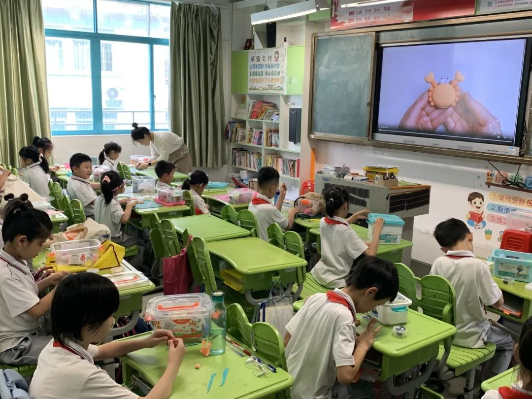 湖南省凤凰县阿拉石化小学“优才生”赴荔园小学跟班研学 第49张 湖南省凤凰县阿拉石化小学“优才生”赴荔园小学跟班研学 第49张