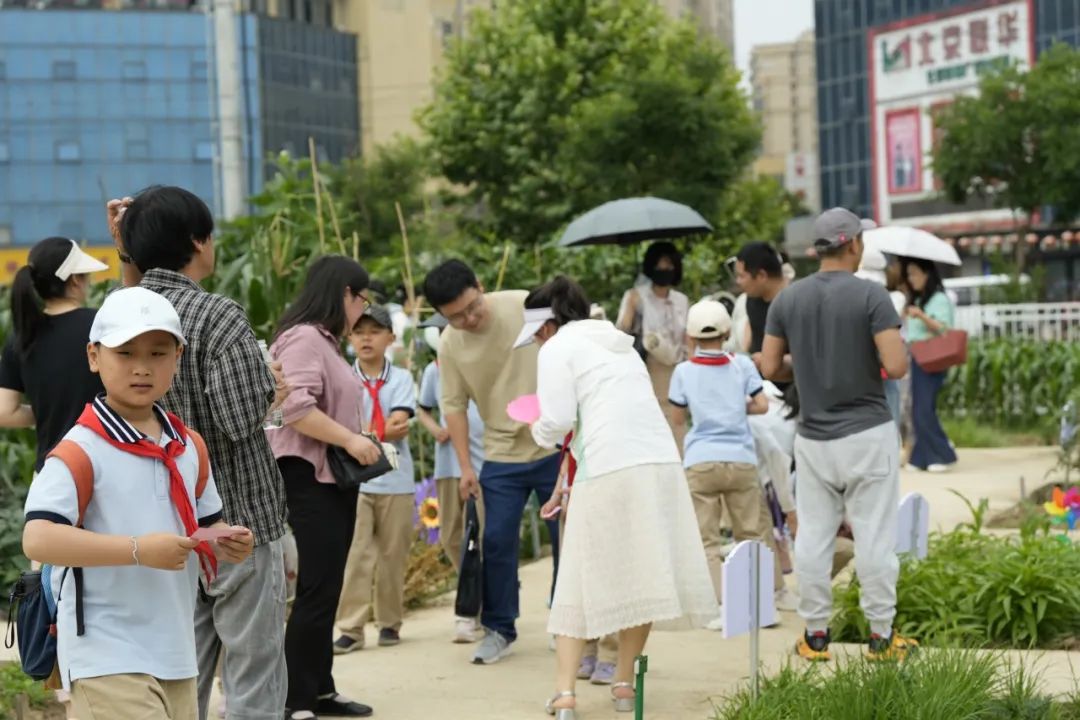 悦动田园 品味快乐——高安中心小学第二届校园美食节 第11张 悦动田园 品味快乐——高安中心小学第二届校园美食节 第11张