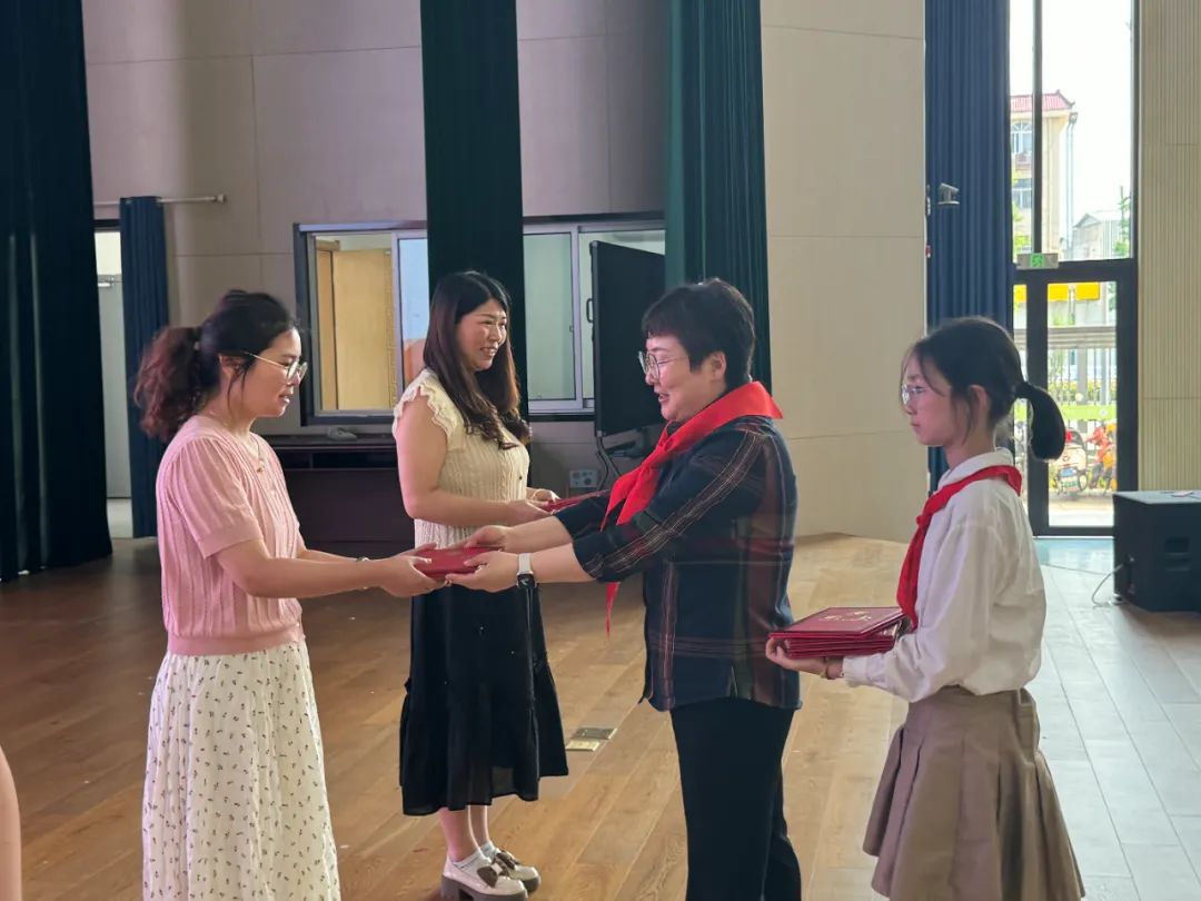 【友谊路小学 情感德育】我骄傲,我是少先队员! 第43张