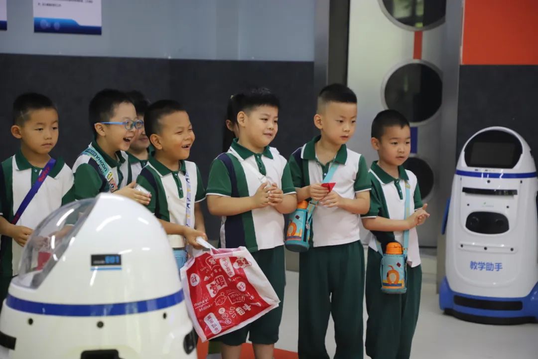 【幼小衔接】小学长啥样?我想去看看——济南市经五路幼儿园幼小衔接系列活动之走进小学 第59张 【幼小衔接】小学长啥样?我想去看看——济南市经五路幼儿园幼小衔接系列活动之走进小学 第59张
