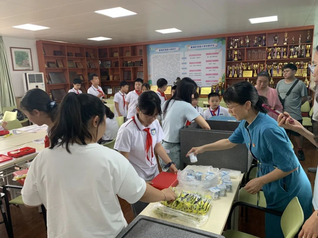 湖南省凤凰县阿拉石化小学“优才生”赴荔园小学跟班研学 第51张 湖南省凤凰县阿拉石化小学“优才生”赴荔园小学跟班研学 第51张