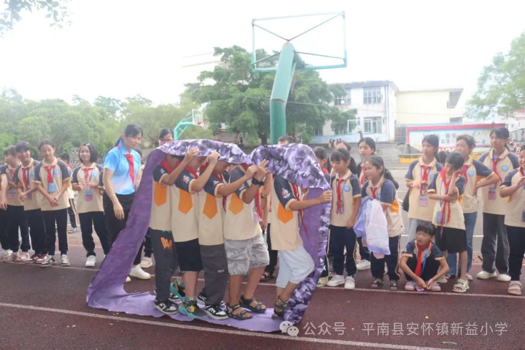 “童心向党 至美少年”——新益小学开展2024年“六一”国际儿童节系列庆祝活动 第13张 “童心向党 至美少年”——新益小学开展2024年“六一”国际儿童节系列庆祝活动 第13张