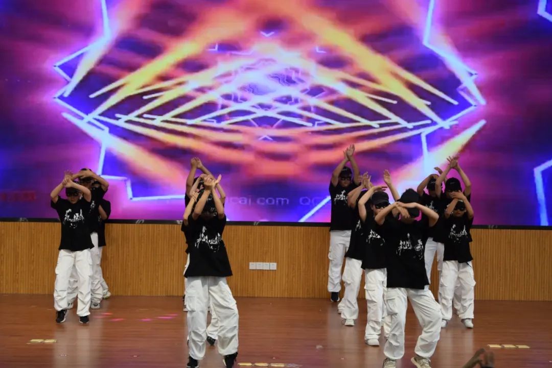 红军小学 | 延安黄龙瓦子街战役红军小学2024年“童心向党庆六一 延安精神代代传”表彰大会暨文艺汇演 第97张