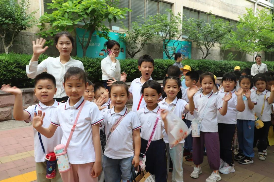 【幼小衔接】小学长啥样?我想去看看——济南市经五路幼儿园幼小衔接系列活动之走进小学 第29张 【幼小衔接】小学长啥样?我想去看看——济南市经五路幼儿园幼小衔接系列活动之走进小学 第29张