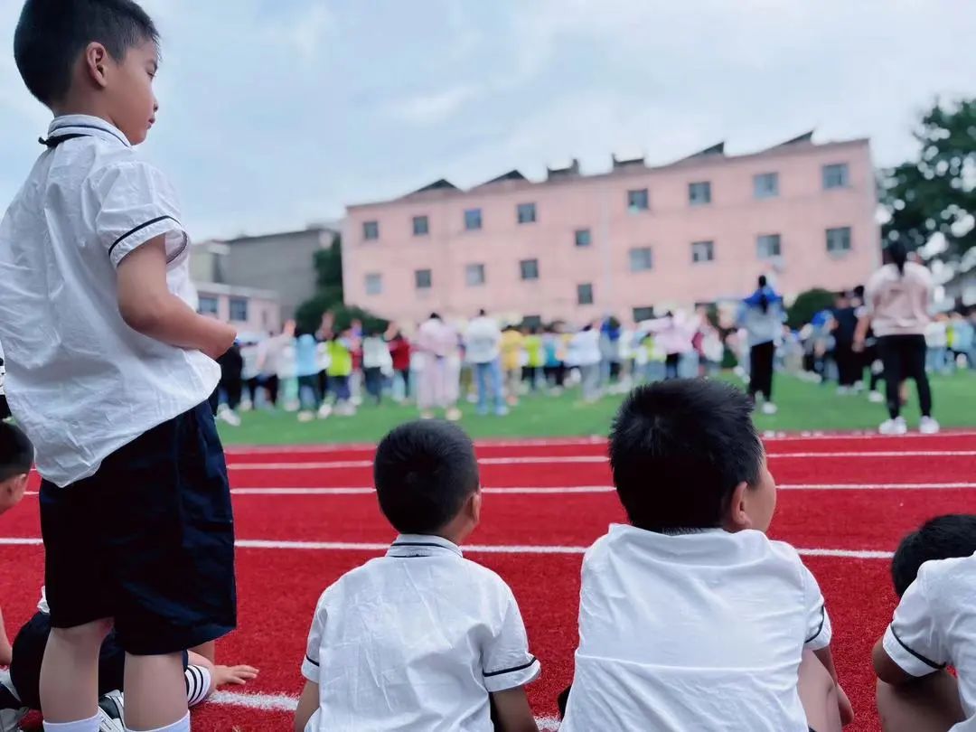 2024荣塘中心幼儿园“初探小学,'幼'见成长”大班幼小衔接活动 第52张 2024荣塘中心幼儿园“初探小学,'幼'见成长”大班幼小衔接活动 第52张