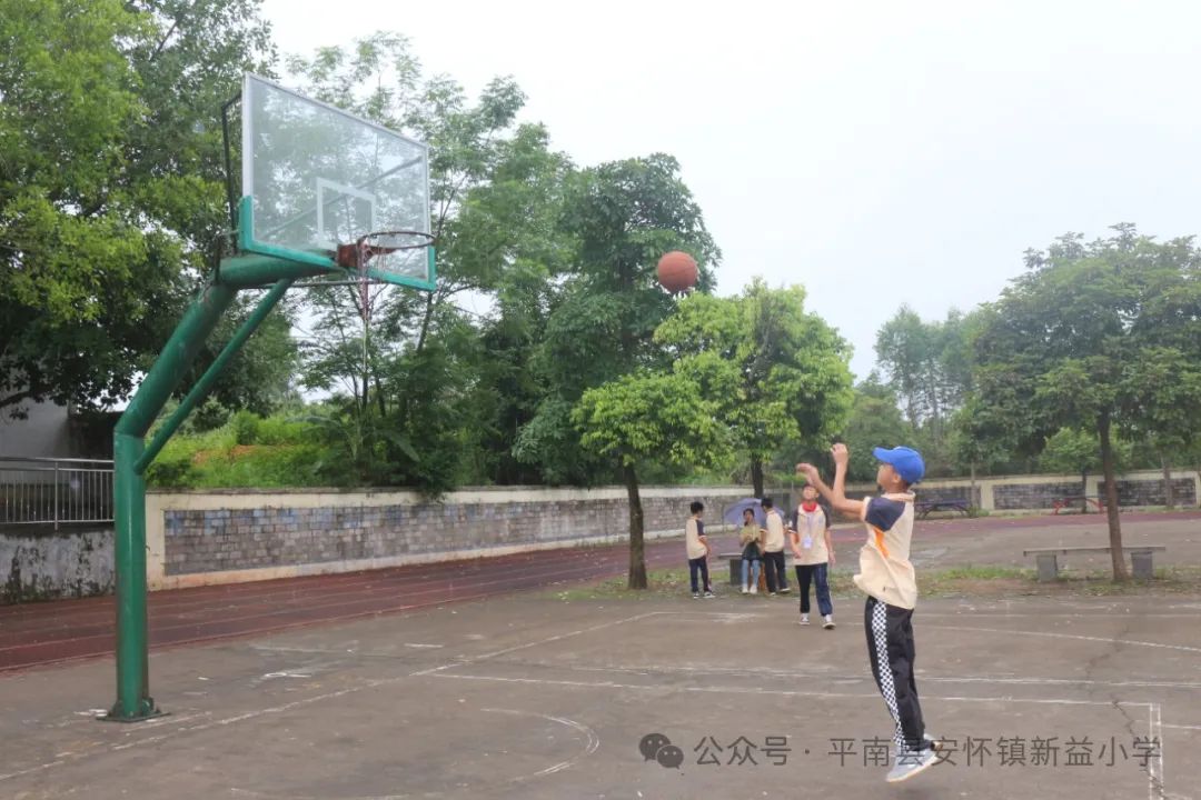 “童心向党 至美少年”——新益小学开展2024年“六一”国际儿童节系列庆祝活动 第40张 “童心向党 至美少年”——新益小学开展2024年“六一”国际儿童节系列庆祝活动 第40张