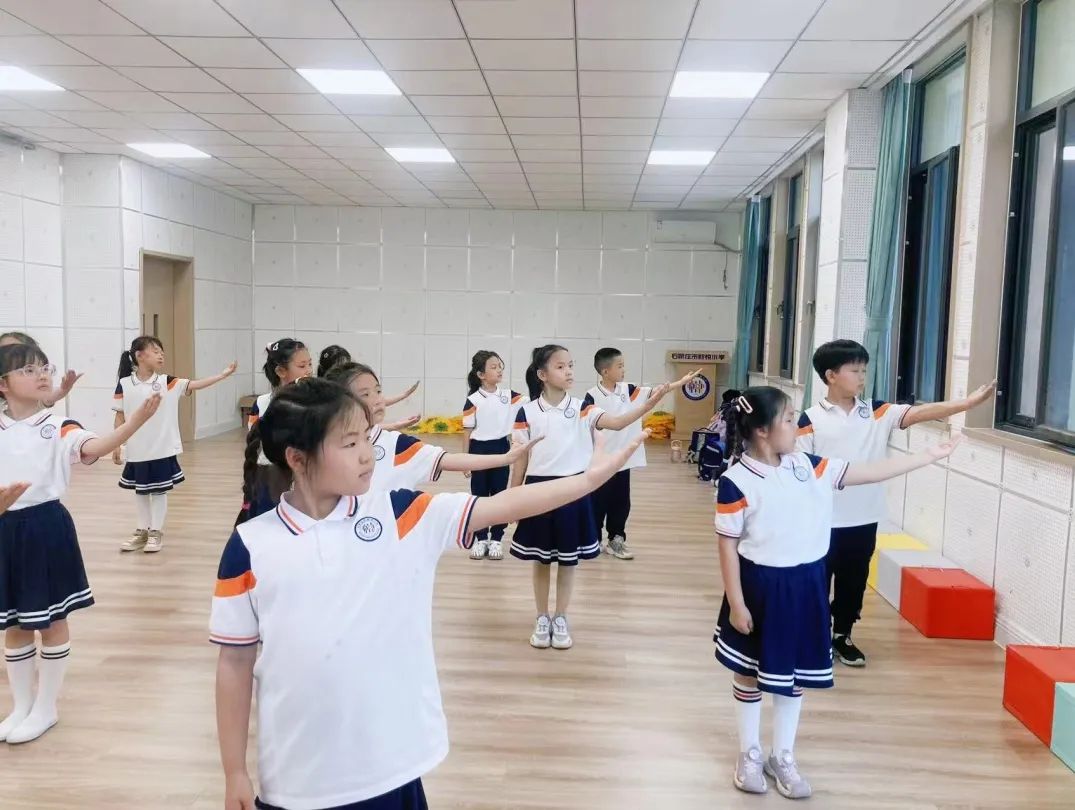【新悦·荣耀】石家庄市新悦小学播音主持社团分别荣获2024年长安区中小学艺术节语言类、戏剧展演小学组二等奖 第26张 【新悦·荣耀】石家庄市新悦小学播音主持社团分别荣获2024年长安区中小学艺术节语言类、戏剧展演小学组二等奖 第26张