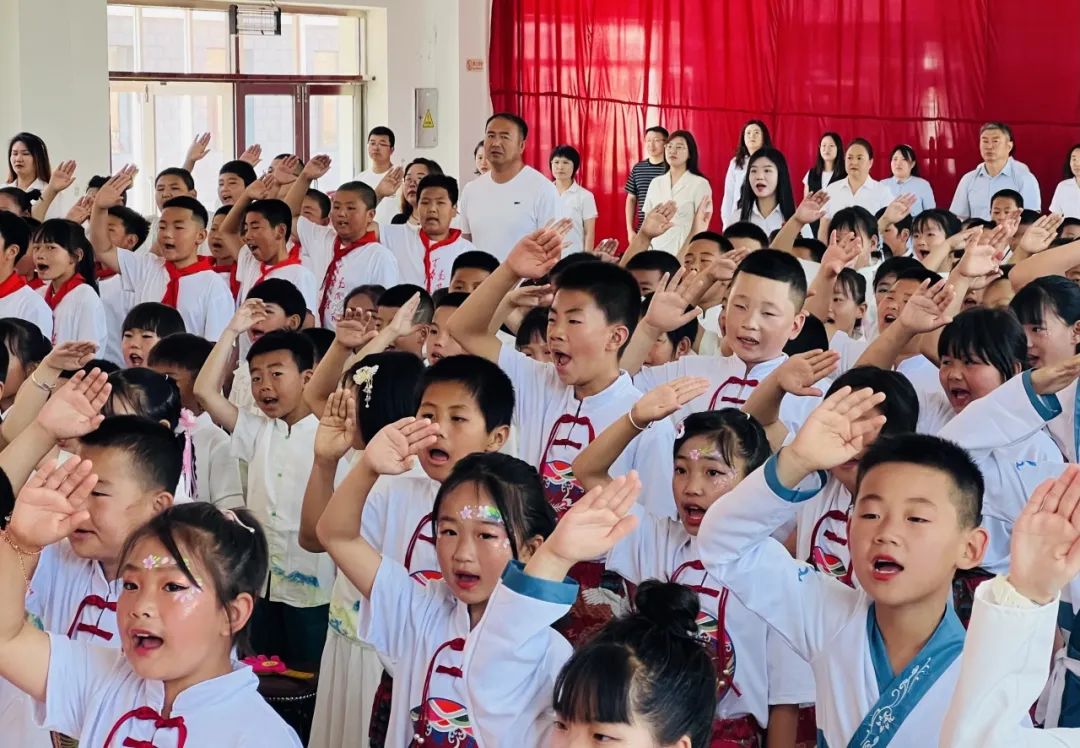 平安地小学“诵千年经典 品中华诗韵”古诗词诵读暨庆六一校园文化艺术节. 第5张 平安地小学“诵千年经典 品中华诗韵”古诗词诵读暨庆六一校园文化艺术节. 第5张