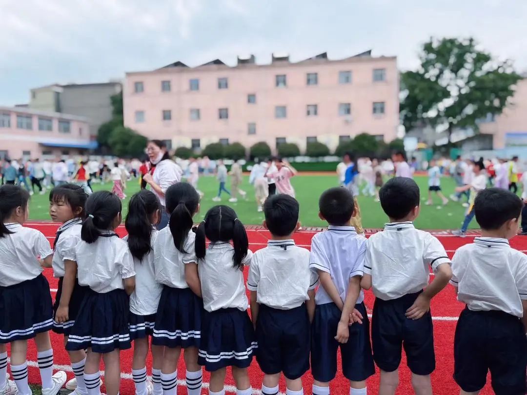 2024荣塘中心幼儿园“初探小学,'幼'见成长”大班幼小衔接活动 第51张 2024荣塘中心幼儿园“初探小学,'幼'见成长”大班幼小衔接活动 第51张
