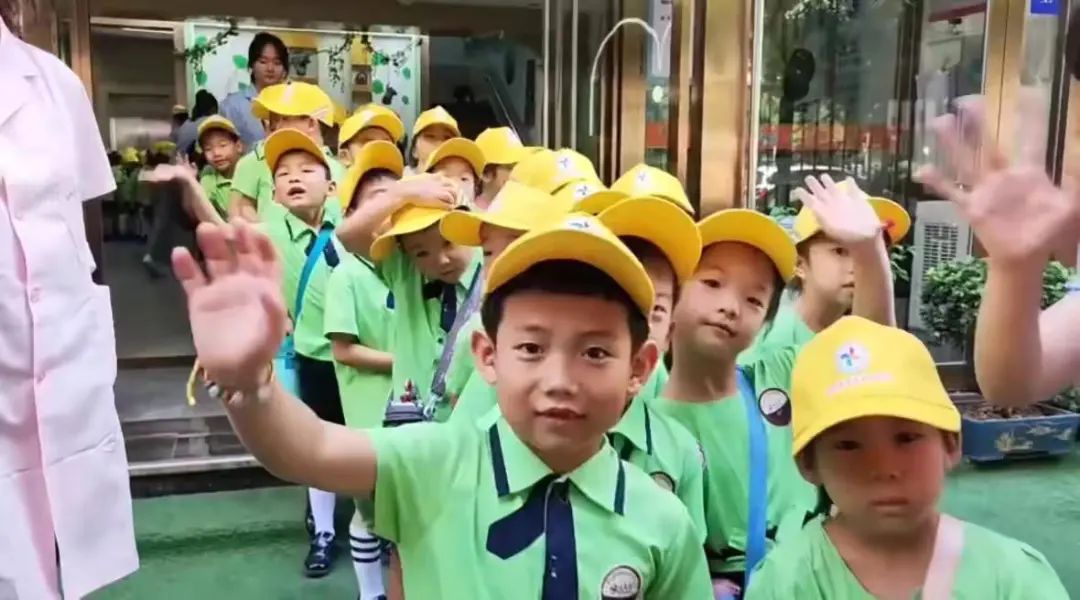 【幼小衔接】初探小学礼遇成长——西安未央名京温润幼儿园走进小学初体验活动 第5张