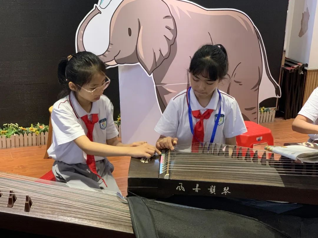 湖南省凤凰县阿拉石化小学“优才生”赴荔园小学跟班研学 第102张 湖南省凤凰县阿拉石化小学“优才生”赴荔园小学跟班研学 第102张