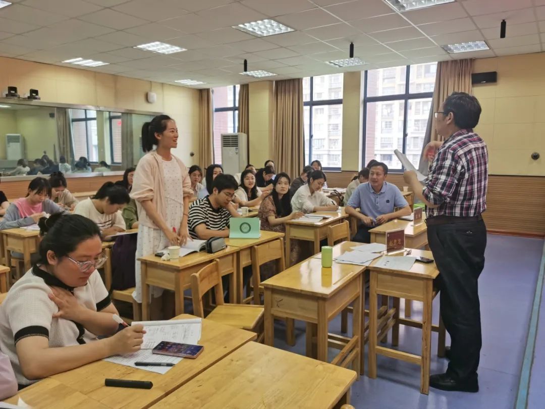 【西苑小·研训】“全体验”视域下的小学数学复习课实践与探索——雨花台区新课标视域下的小学数学教学案实践研究(十八) 第27张 【西苑小·研训】“全体验”视域下的小学数学复习课实践与探索——雨花台区新课标视域下的小学数学教学案实践研究(十八) 第27张