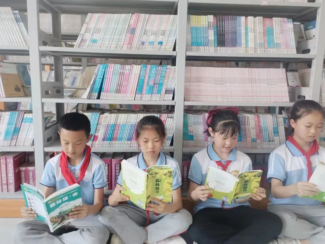 狄公小学班班共读系列之书香满园“阅”读“悦”美 ——狄公小学四年级班班共读 第16张 狄公小学班班共读系列之书香满园“阅”读“悦”美 ——狄公小学四年级班班共读 第16张