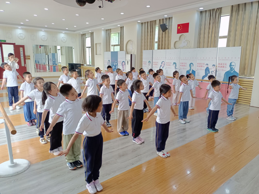 【幼小衔接】小学长啥样?我想去看看——济南市经五路幼儿园幼小衔接系列活动之走进小学 第69张 【幼小衔接】小学长啥样?我想去看看——济南市经五路幼儿园幼小衔接系列活动之走进小学 第69张