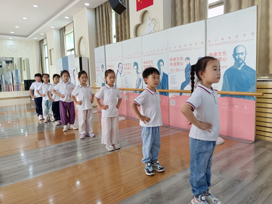 【幼小衔接】小学长啥样?我想去看看——济南市经五路幼儿园幼小衔接系列活动之走进小学 第77张 【幼小衔接】小学长啥样?我想去看看——济南市经五路幼儿园幼小衔接系列活动之走进小学 第77张