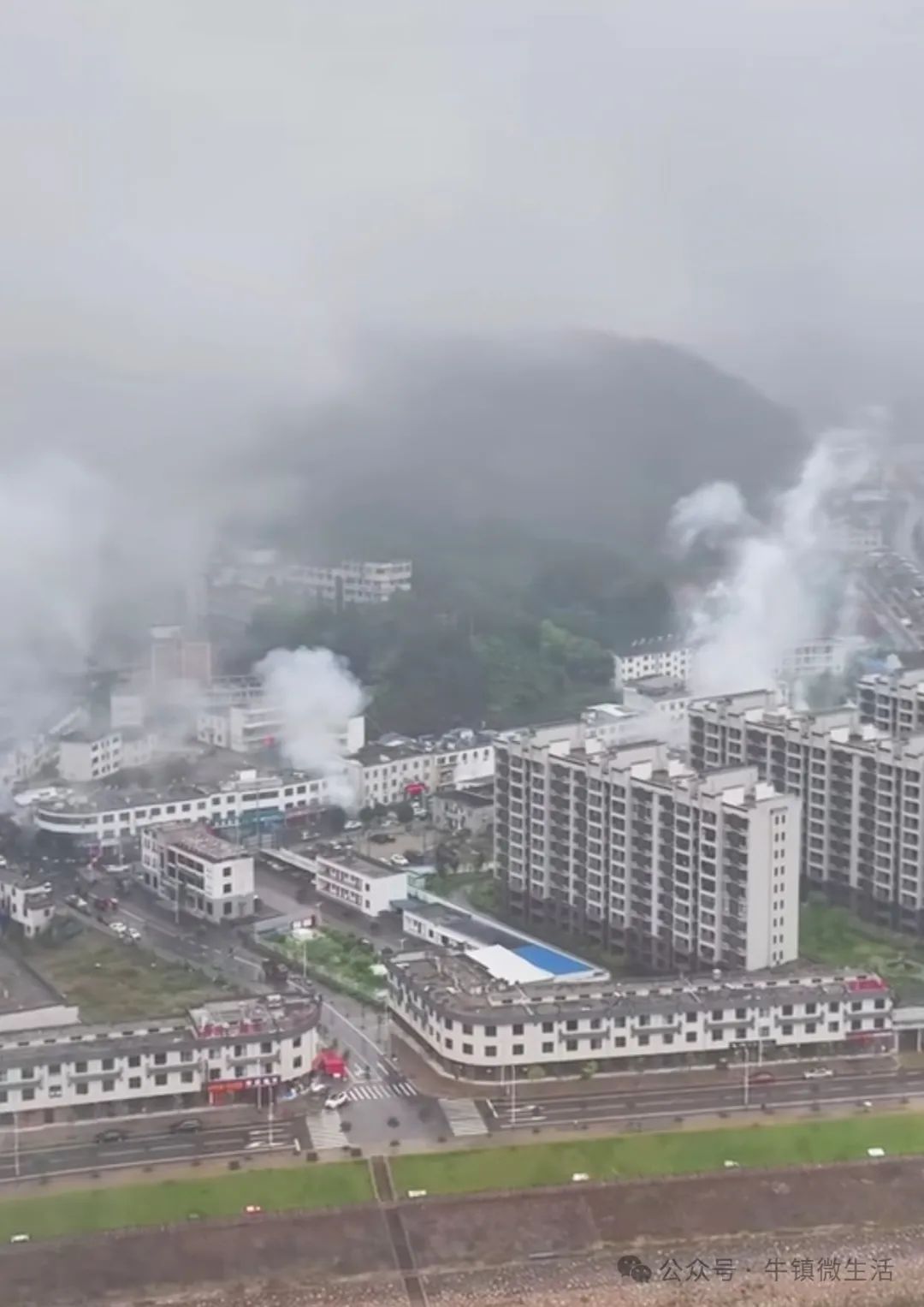 中考特辑 | 雨中送考 为梦护航 第8张 中考特辑 | 雨中送考 为梦护航 第8张