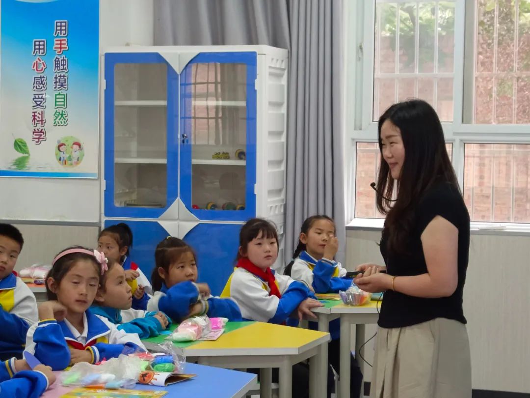 领航赋能同交流 学校联动共提升|华清小学教育集团送教活动在新市中心小学举行 第5张 领航赋能同交流 学校联动共提升|华清小学教育集团送教活动在新市中心小学举行 第5张