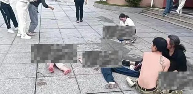 2死10伤!江西45岁女子在小学内持刀行凶! 第2张