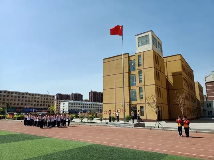 端午情浓 粽子寄思——锡林浩特市第十二小学端午节主题升旗仪式 第17张 端午情浓 粽子寄思——锡林浩特市第十二小学端午节主题升旗仪式 第17张