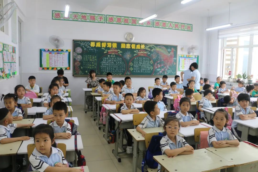 礼遇小学 筑梦成长——丰润区迎宾路幼儿园参观小学活动 第31张 礼遇小学 筑梦成长——丰润区迎宾路幼儿园参观小学活动 第31张