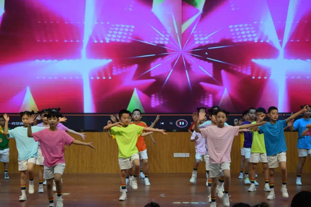 红军小学 | 延安黄龙瓦子街战役红军小学2024年“童心向党庆六一 延安精神代代传”表彰大会暨文艺汇演 第51张