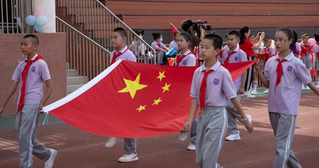 阜康市第五小学集团校开展第九届“少年儿童心向党 我与祖国共成长”“我是小小石榴籽·悦动艺术节”暨运动会活动 第3张 阜康市第五小学集团校开展第九届“少年儿童心向党 我与祖国共成长”“我是小小石榴籽·悦动艺术节”暨运动会活动 第3张