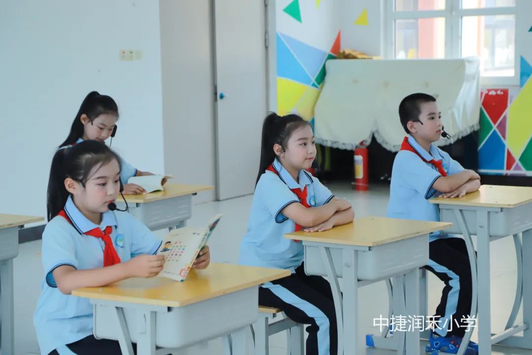 满园书香,悦读悦享——全区小学“阅读推进及成果展示”活动在润禾小学举行 第21张