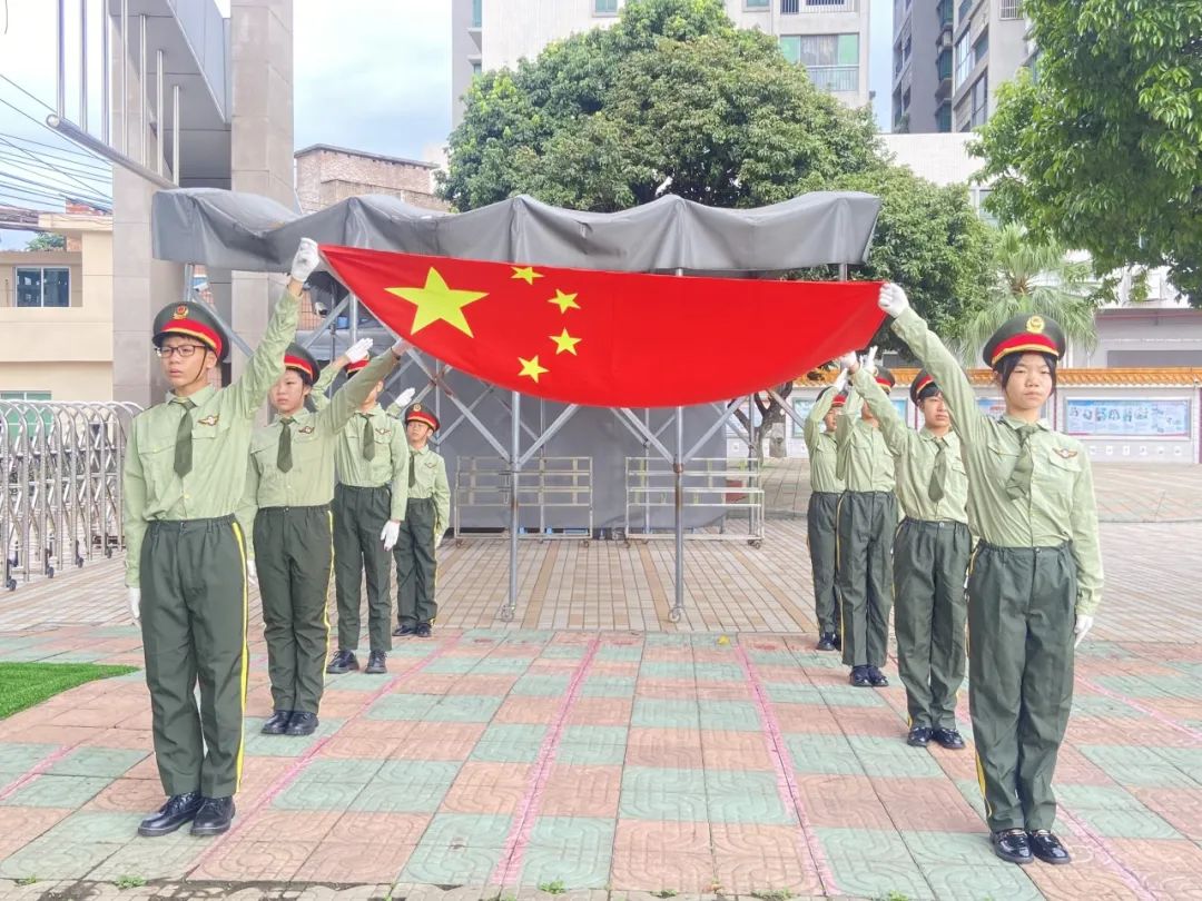 花城街杨屋第一小学第十六周升旗仪式 第11张