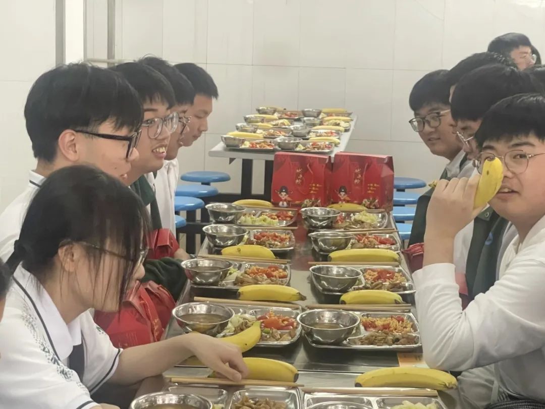“糕粽”助力甜蜜陪迎高考 | 台州市振华高级中学 第24张 “糕粽”助力甜蜜陪迎高考 | 台州市振华高级中学 第24张