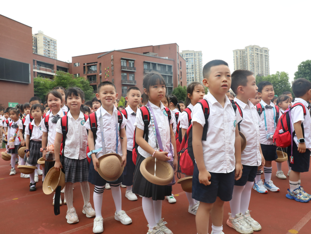 【学前教育宣传月】体验小学 “幼”见成长——同茂幼儿园大班组小学体验日活动 第45张 【学前教育宣传月】体验小学 “幼”见成长——同茂幼儿园大班组小学体验日活动 第45张