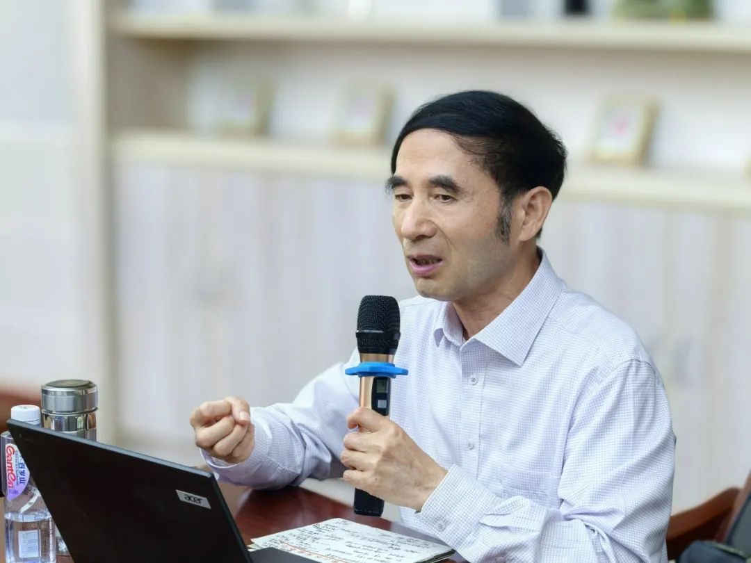 凝心聚力 铸就师魂 四团小学开展师德师风建设系列活动之一 第7张 凝心聚力 铸就师魂 四团小学开展师德师风建设系列活动之一 第7张