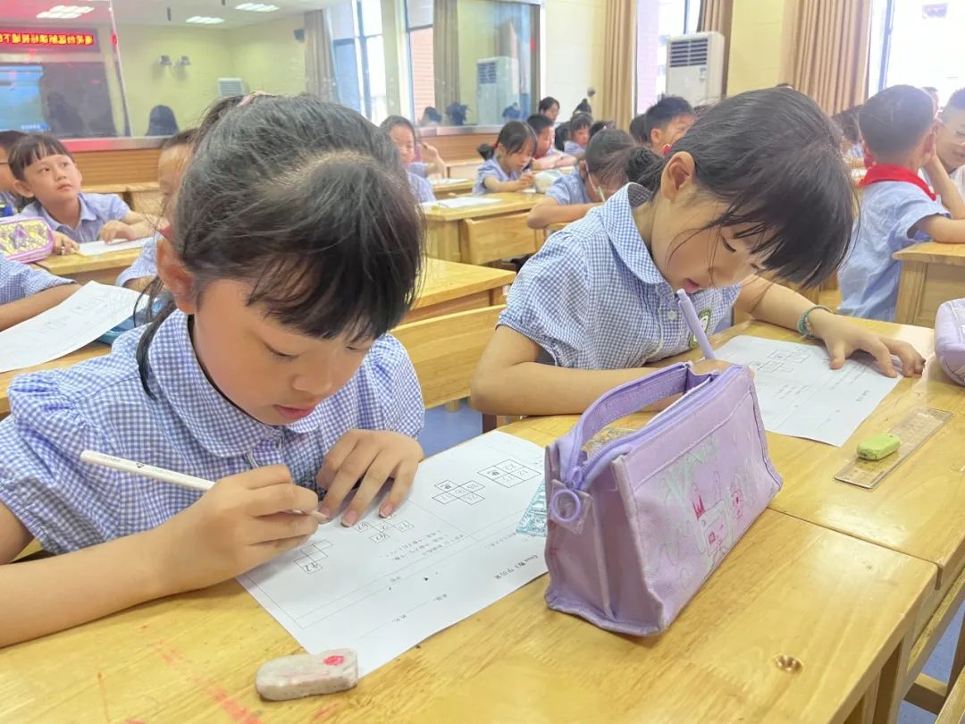 【西苑小·研训】“全体验”视域下的小学数学复习课实践与探索——雨花台区新课标视域下的小学数学教学案实践研究(十八) 第10张 【西苑小·研训】“全体验”视域下的小学数学复习课实践与探索——雨花台区新课标视域下的小学数学教学案实践研究(十八) 第10张
