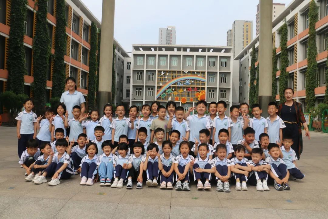 礼遇小学 筑梦成长——丰润区迎宾路幼儿园参观小学活动 第50张 礼遇小学 筑梦成长——丰润区迎宾路幼儿园参观小学活动 第50张