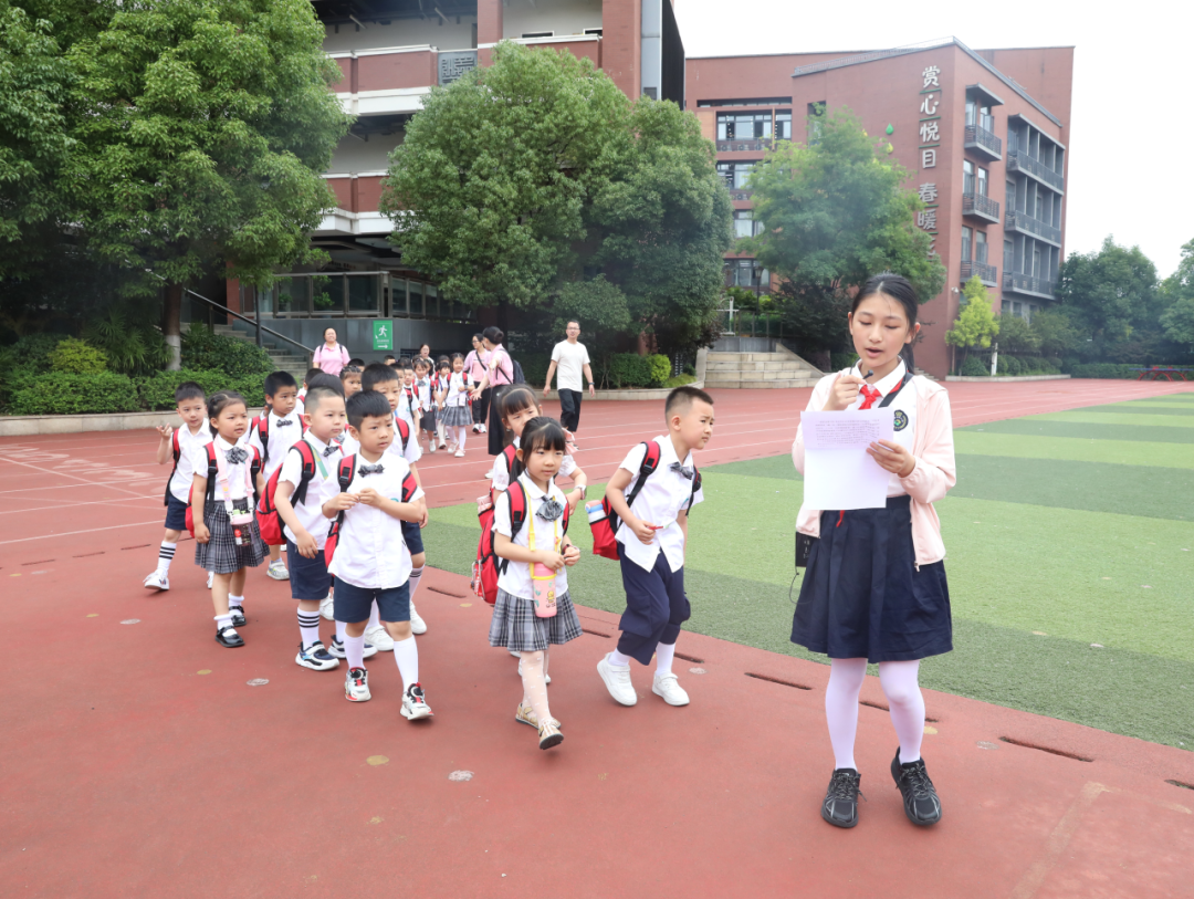 【学前教育宣传月】体验小学 “幼”见成长——同茂幼儿园大班组小学体验日活动 第60张 【学前教育宣传月】体验小学 “幼”见成长——同茂幼儿园大班组小学体验日活动 第60张
