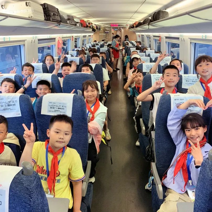 湖南省凤凰县阿拉石化小学“优才生”赴荔园小学跟班研学 第14张 湖南省凤凰县阿拉石化小学“优才生”赴荔园小学跟班研学 第14张